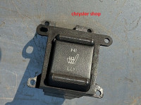 levý spínač vyhřívání sedačky - ORIGINÁLNÍ DÍL